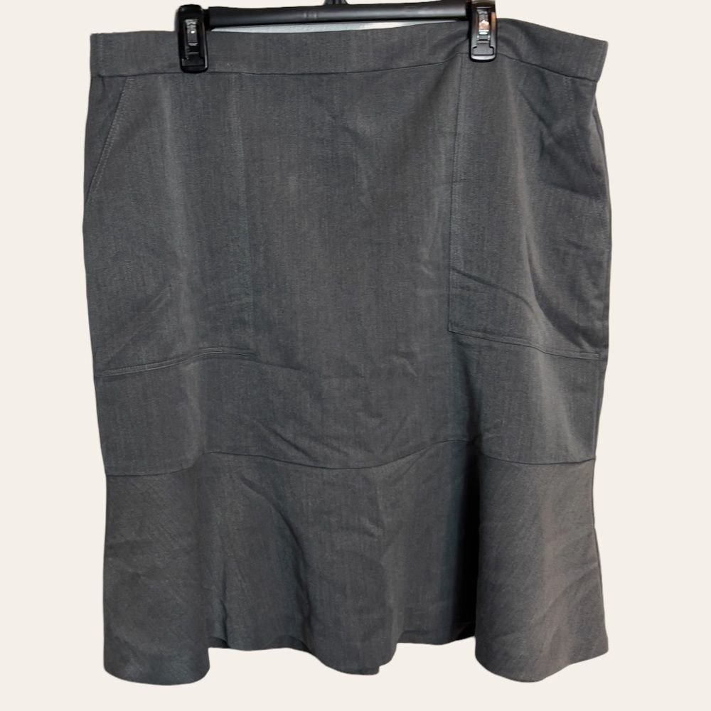 Eloquii || Gray Skirt || 18